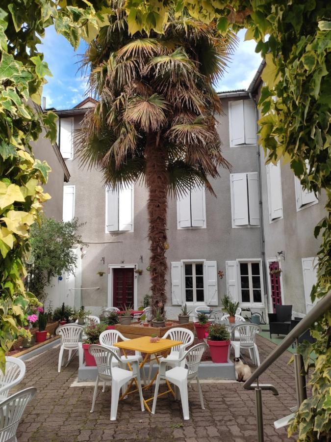Hotel Confort 09 Ou Hc-09 Tarascon-sur-Ariege Exterior photo