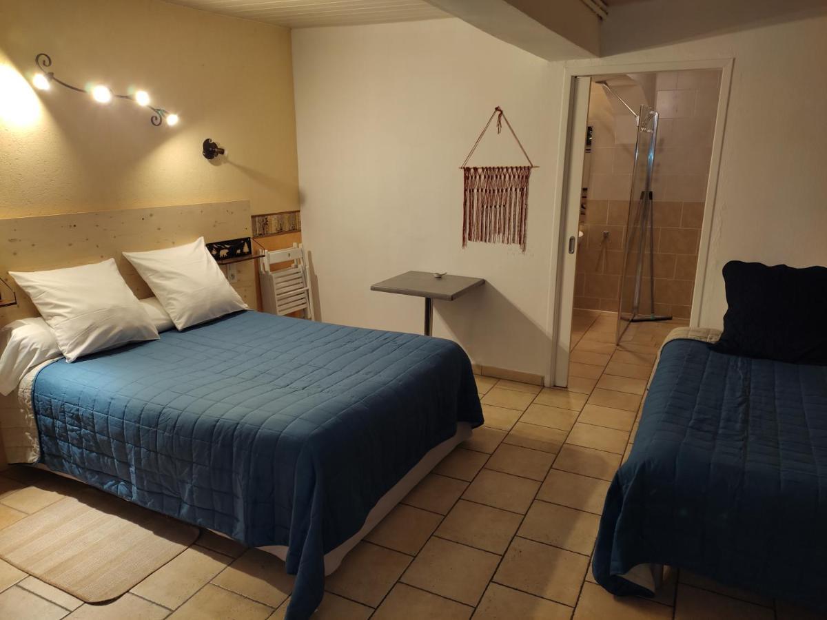 Hotel Confort 09 Ou Hc-09 Tarascon-sur-Ariege Exterior photo