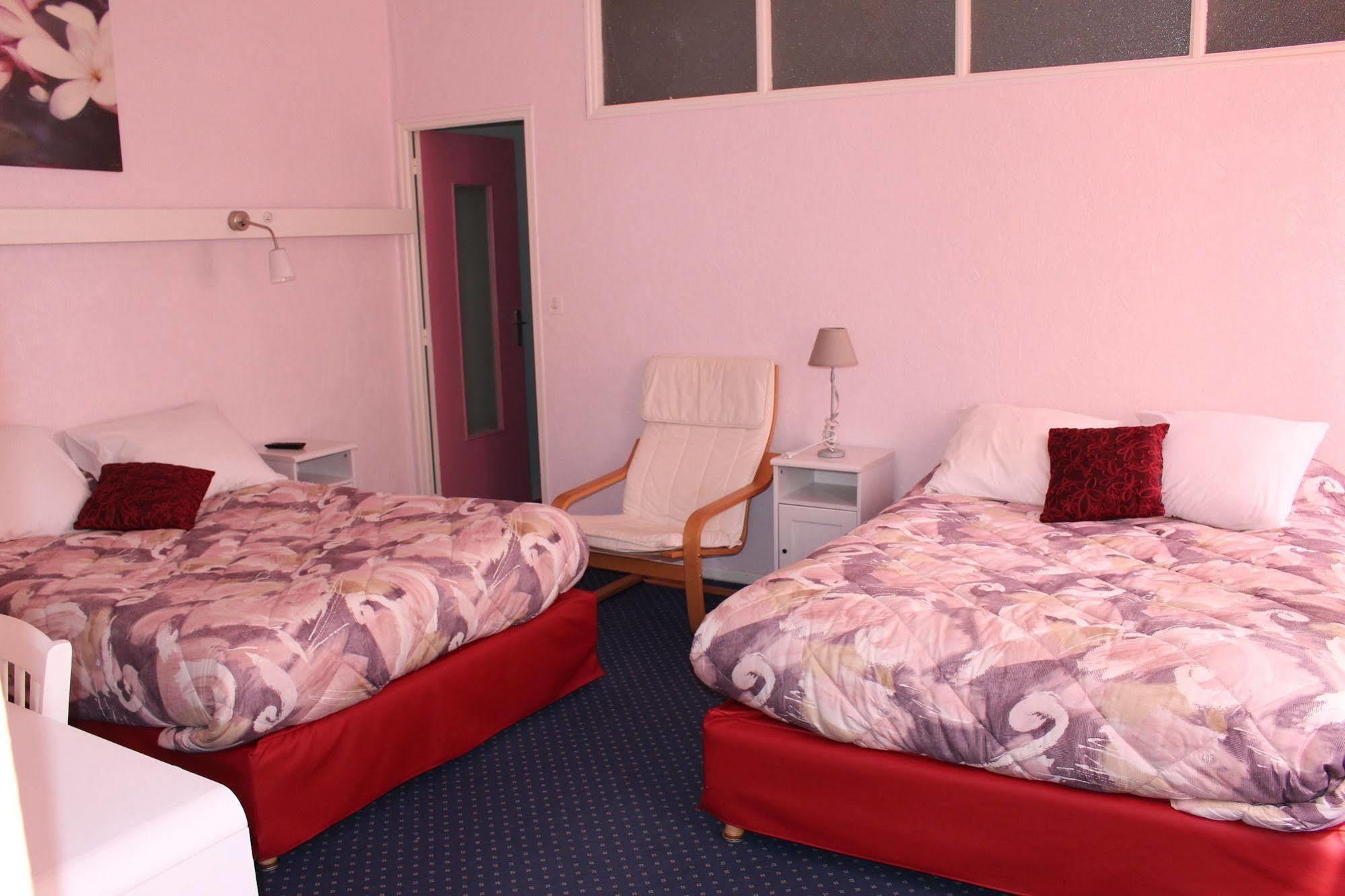 Hotel Confort 09 Ou Hc-09 Tarascon-sur-Ariege Exterior photo